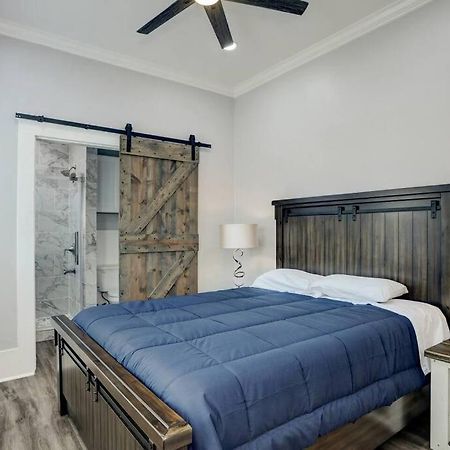 Renovated Beach Bungalow! غالفيستون، تكساس المظهر الخارجي الصورة