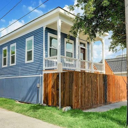 Renovated Beach Bungalow! غالفيستون، تكساس المظهر الخارجي الصورة